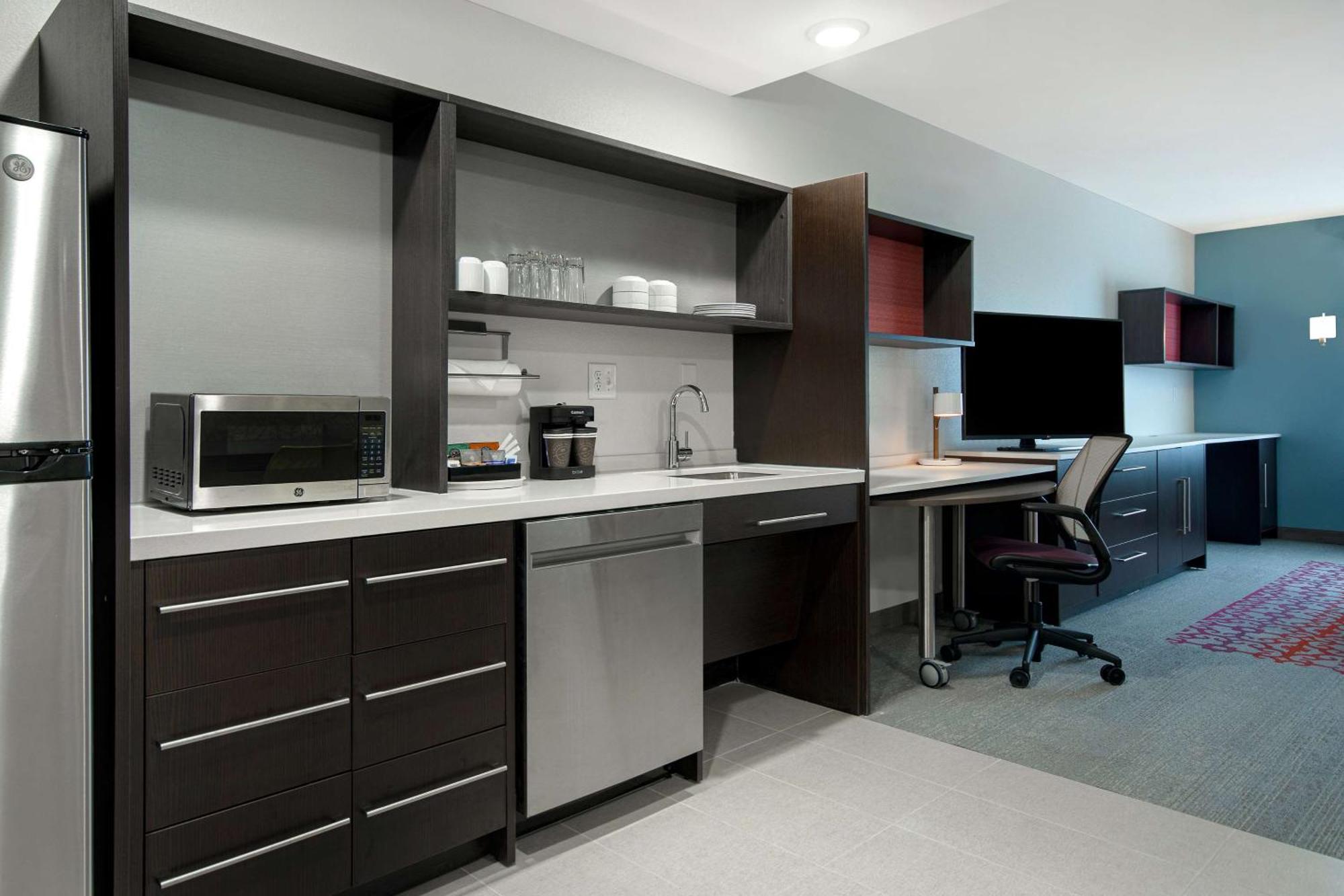 Home2 Suites By Hilton Grand Rapids Airport Kentwood Bagian luar foto
