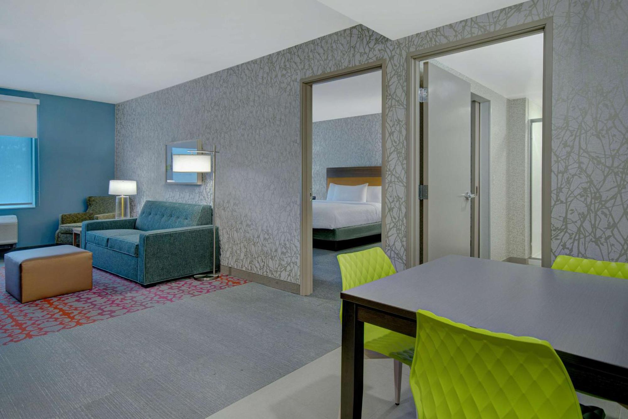 Home2 Suites By Hilton Grand Rapids Airport Kentwood Bagian luar foto