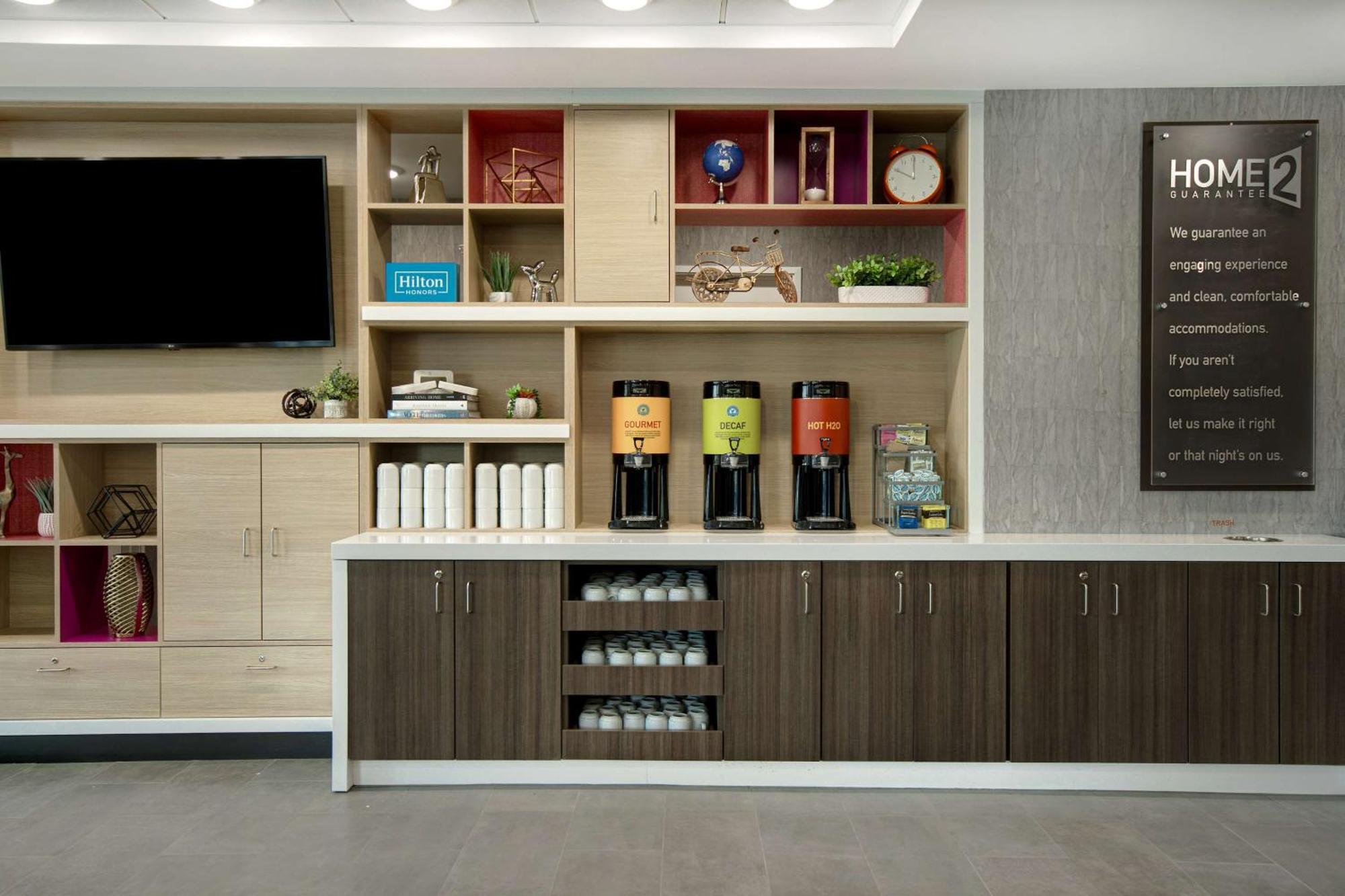 Home2 Suites By Hilton Grand Rapids Airport Kentwood Bagian luar foto